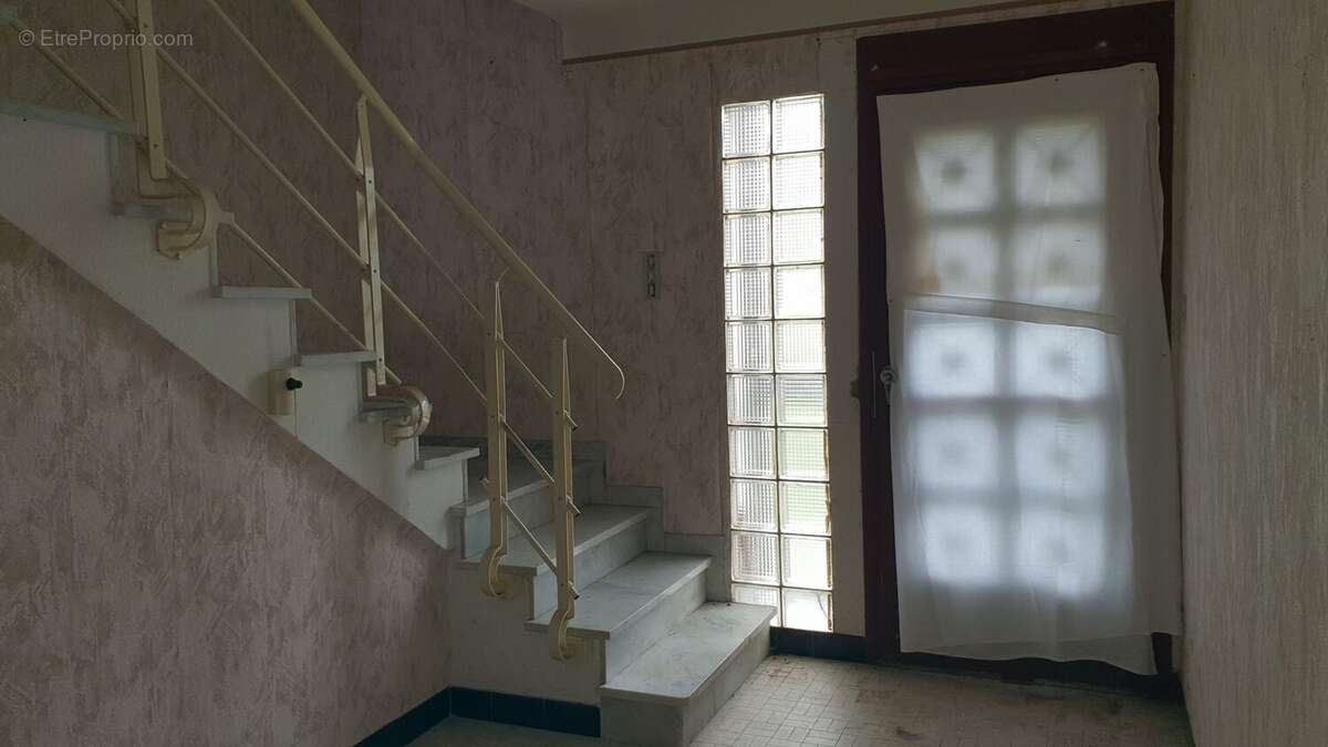 m entree - Maison à TRIE-SUR-BAISE