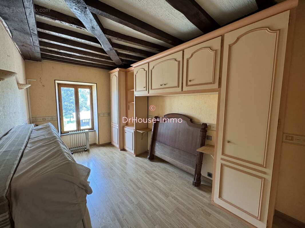 Maison à AUXY
