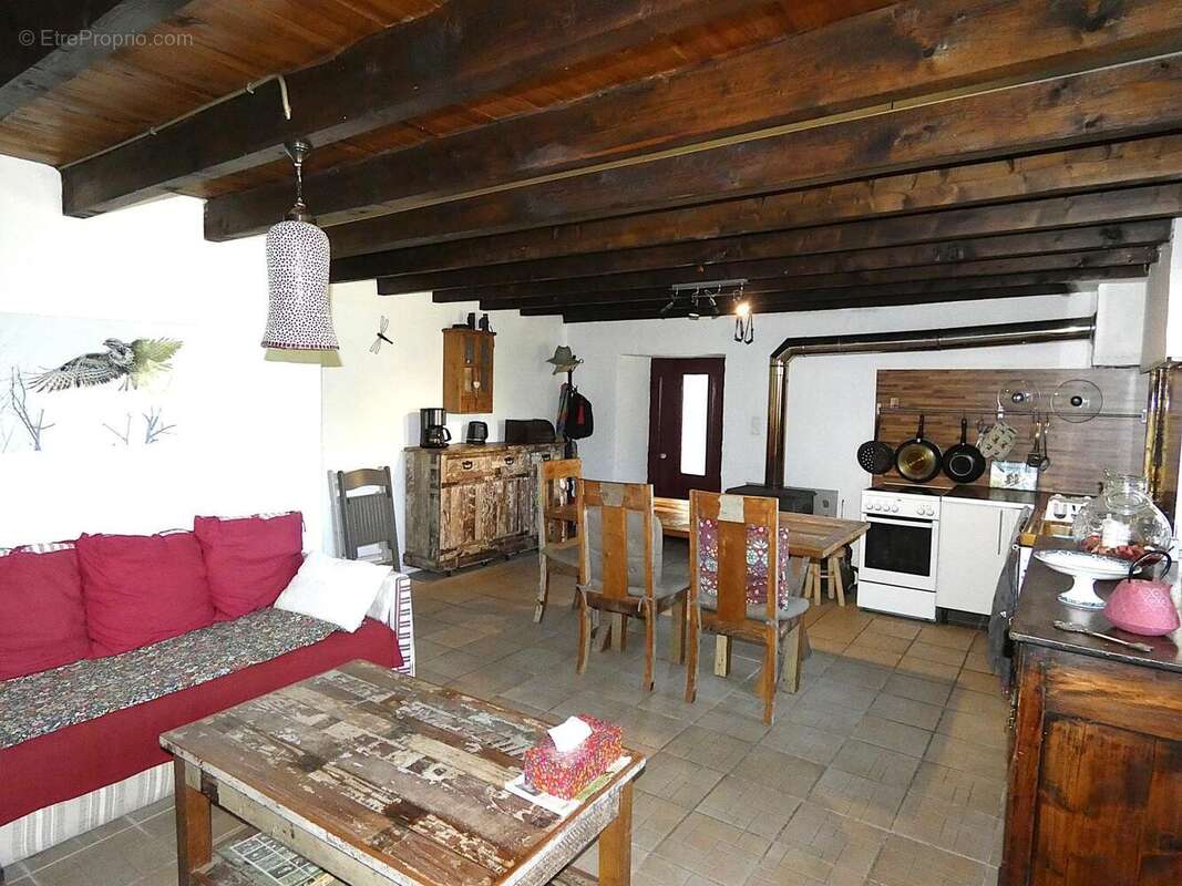 Maison de charme SAINT MARTIAL (07) - photo 11