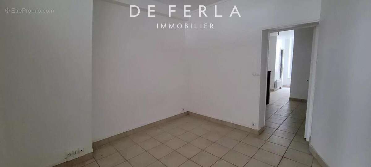 Appartement à PARIS-2E