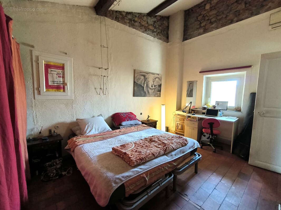 Appartement à VALLAURIS