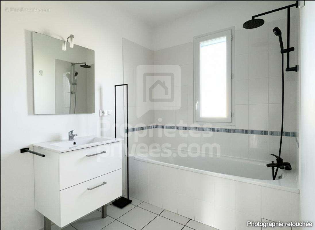 Maison à CASTELGINEST