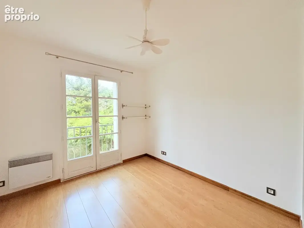 Appartement T4 avec balcon, garage et vue dégagée - Bord de Loire - photo 8