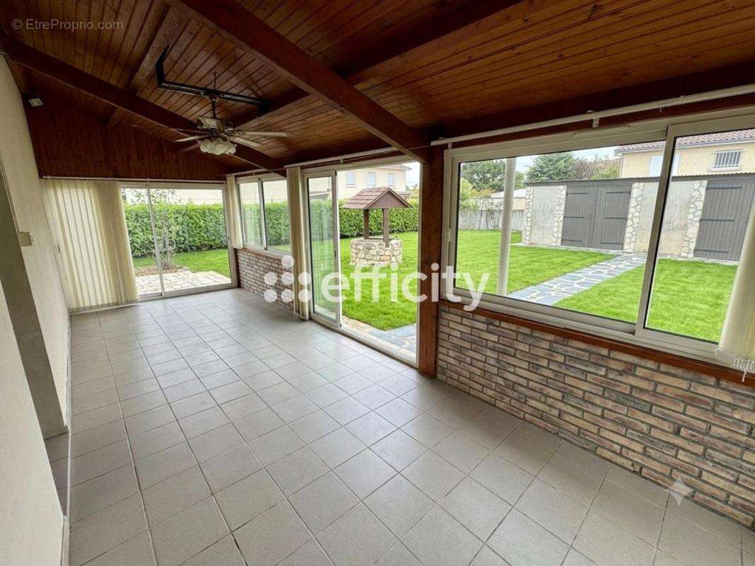Maison 90 m² à Saint-Michel  - photo 5