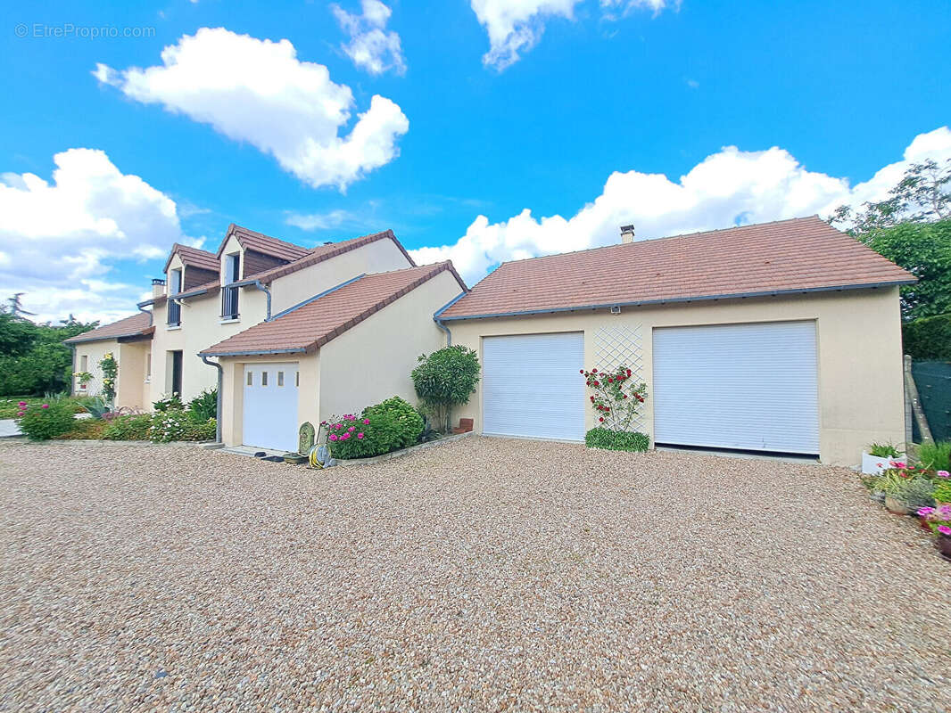 Maison à CHATELLERAULT