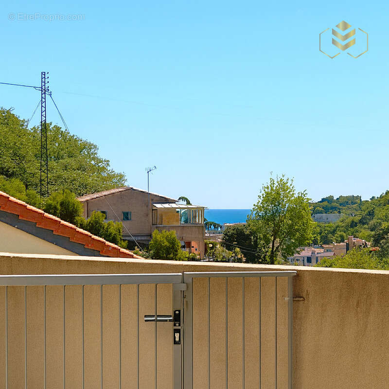 Appartement à MENTON
