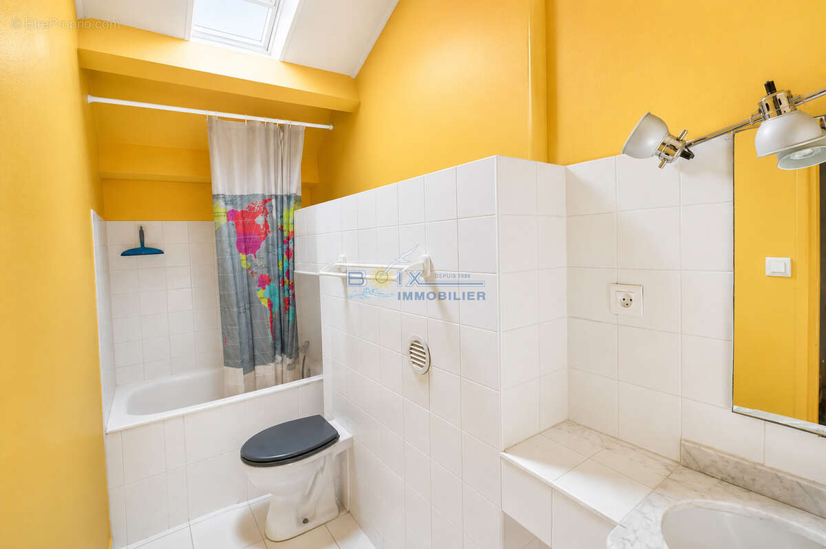 A vendre 2 pieces mezzanine avec terrasse au dernier etage a la corniche a sete - photo 8