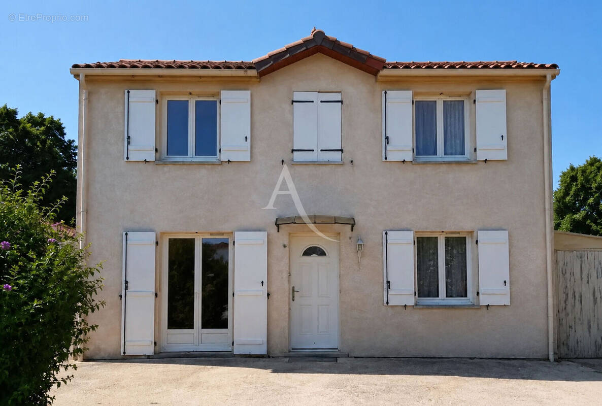 Maison à NOYERS-SUR-CHER