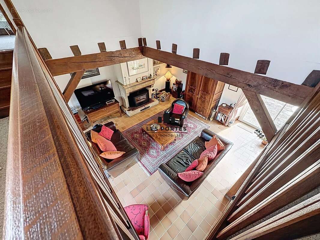 Maison à CHAMPCUEIL