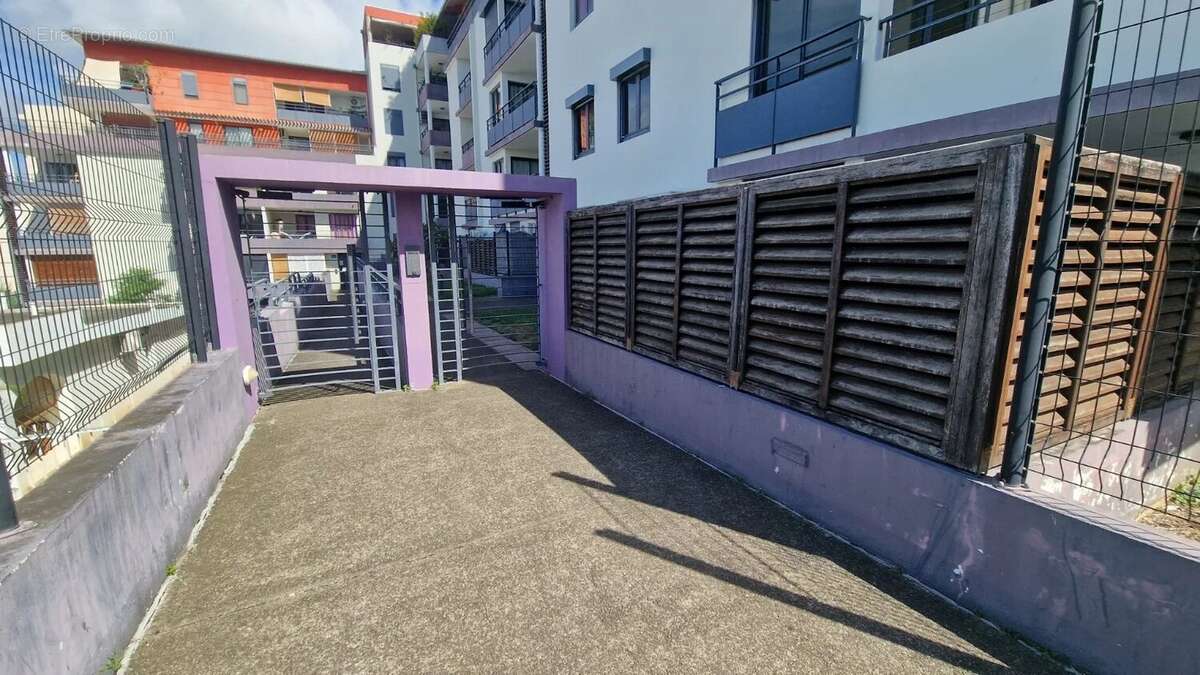 Appartement à SAINT-DENIS