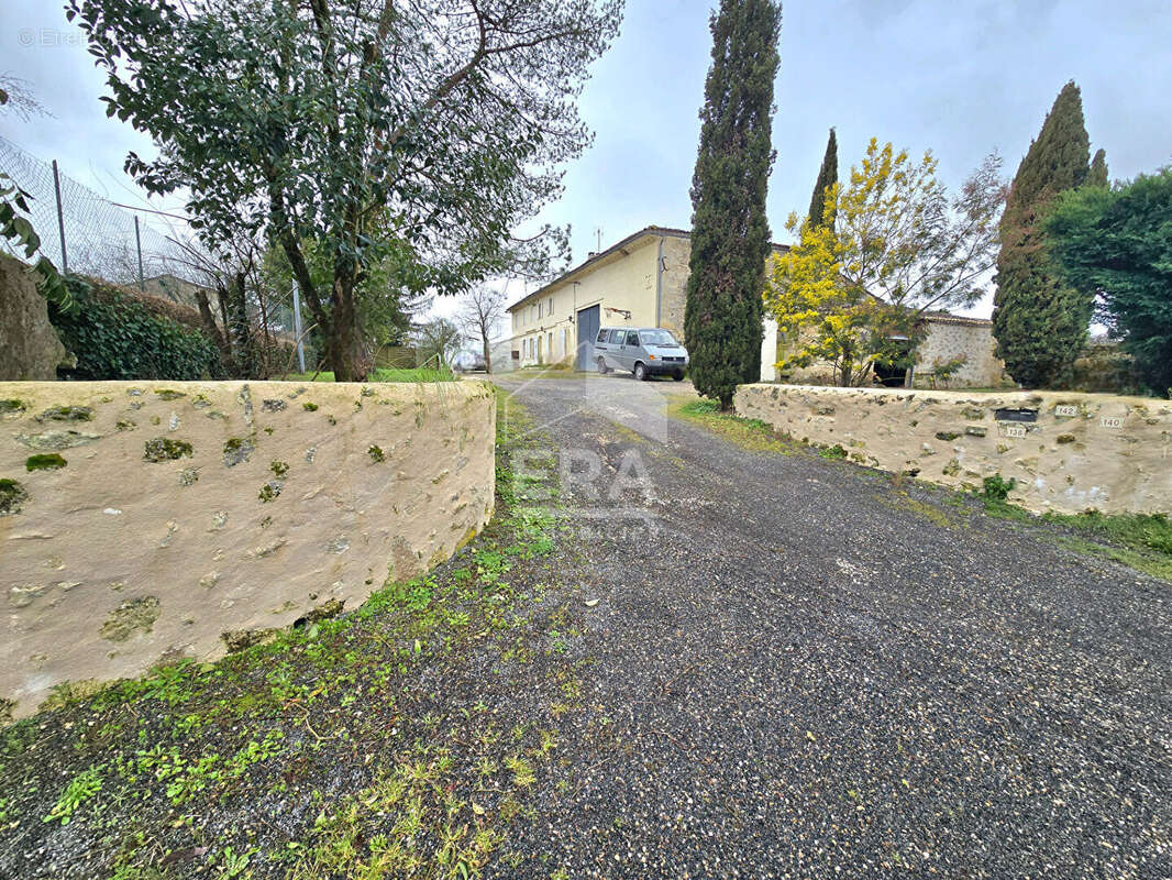 Maison à SAINT-SEURIN-SUR-L&#039;ISLE