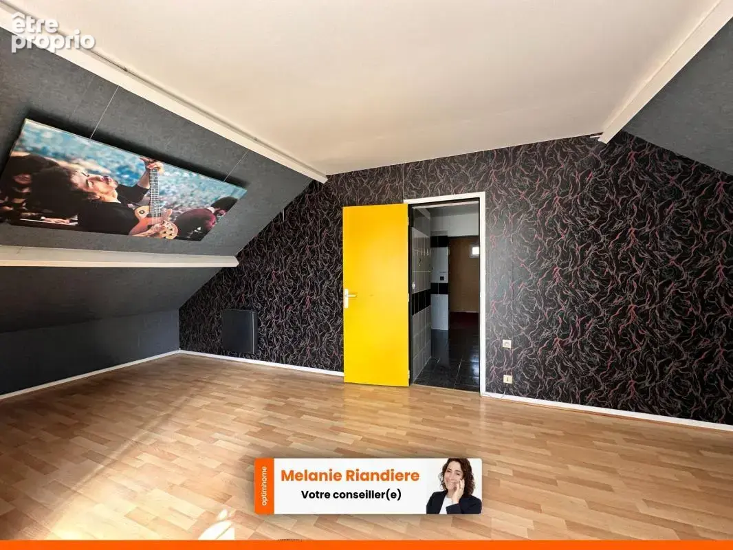 Maison 6 pièces 4 chambres de 115 m² – Dépendances – Terrain 818 m² – Calme et proche centre - photo 4