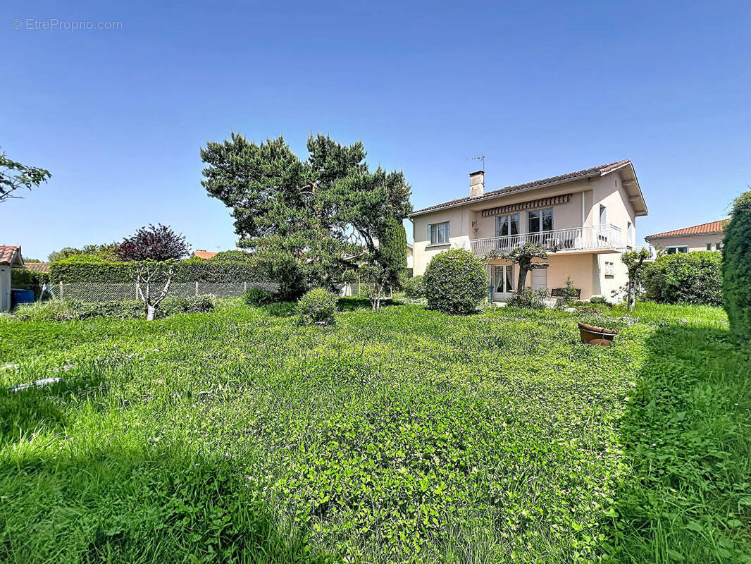 Maison à SAINT-ORENS-DE-GAMEVILLE