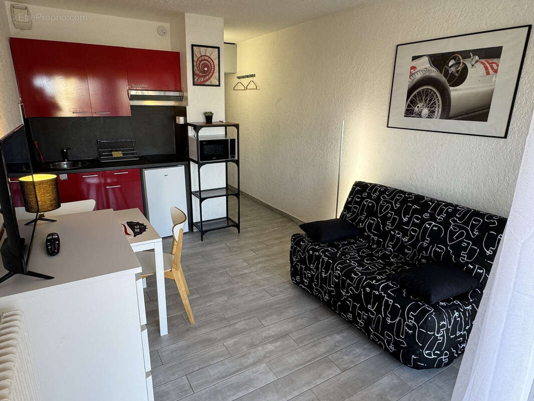 Appartement à MAUGUIO