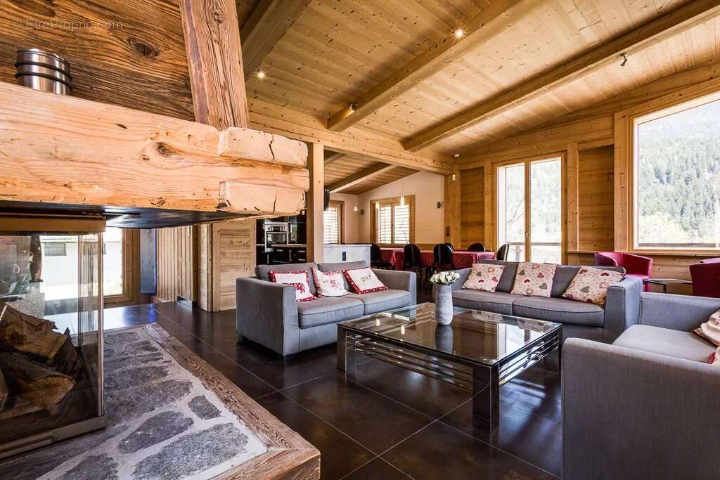 Maison à LES HOUCHES