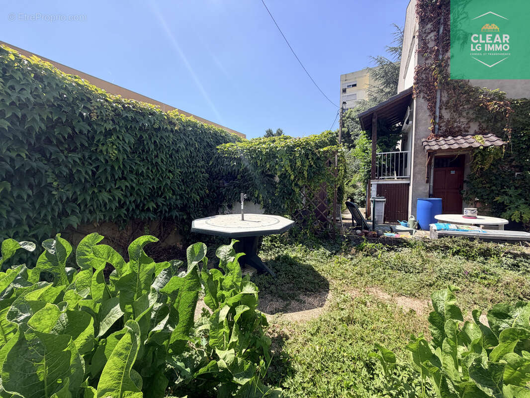Maison familiale mitoyenne à Clouange - photo 13