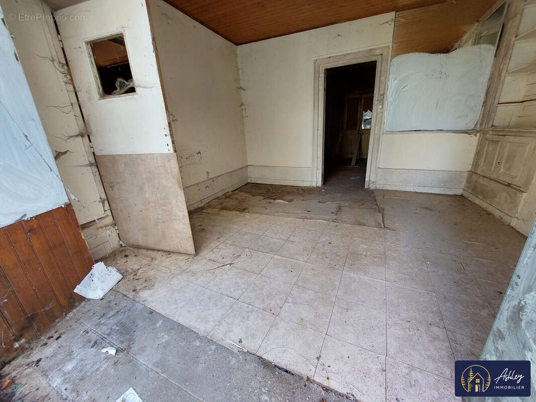 Appartement à NEUVIC