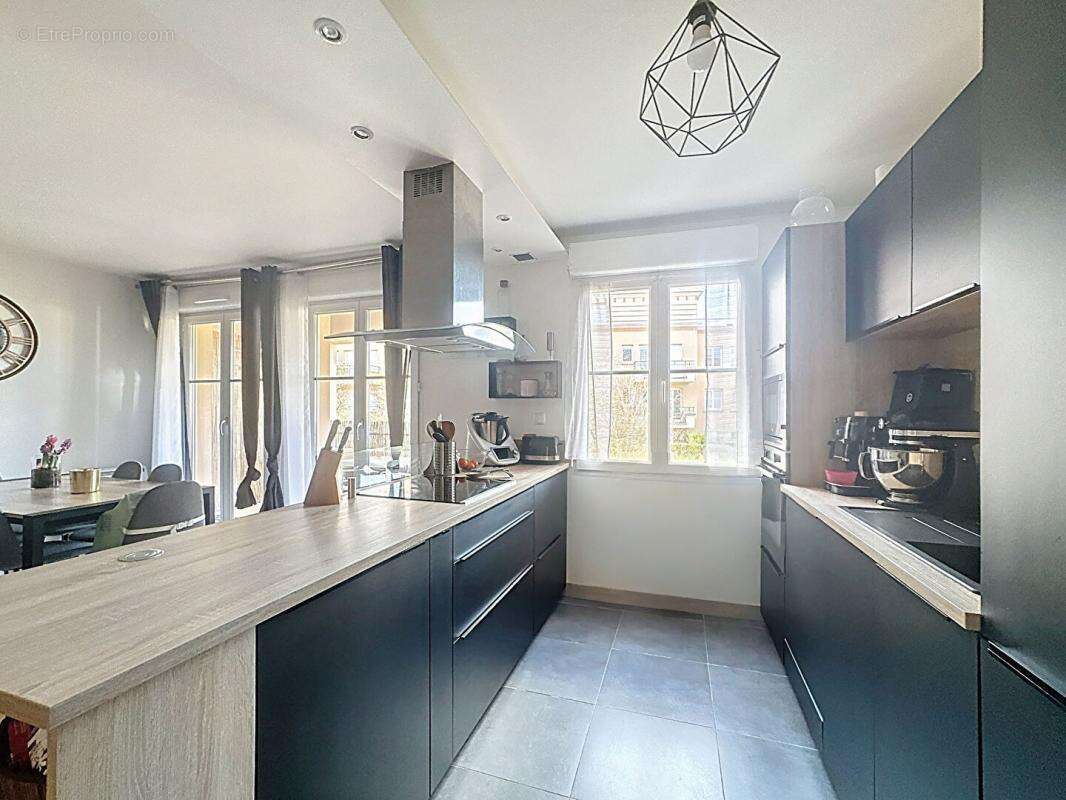 Appartement à ELANCOURT