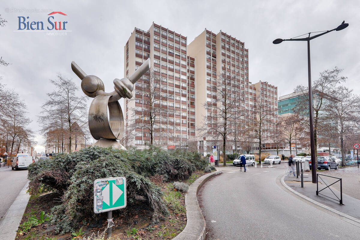 Appartement à IVRY-SUR-SEINE