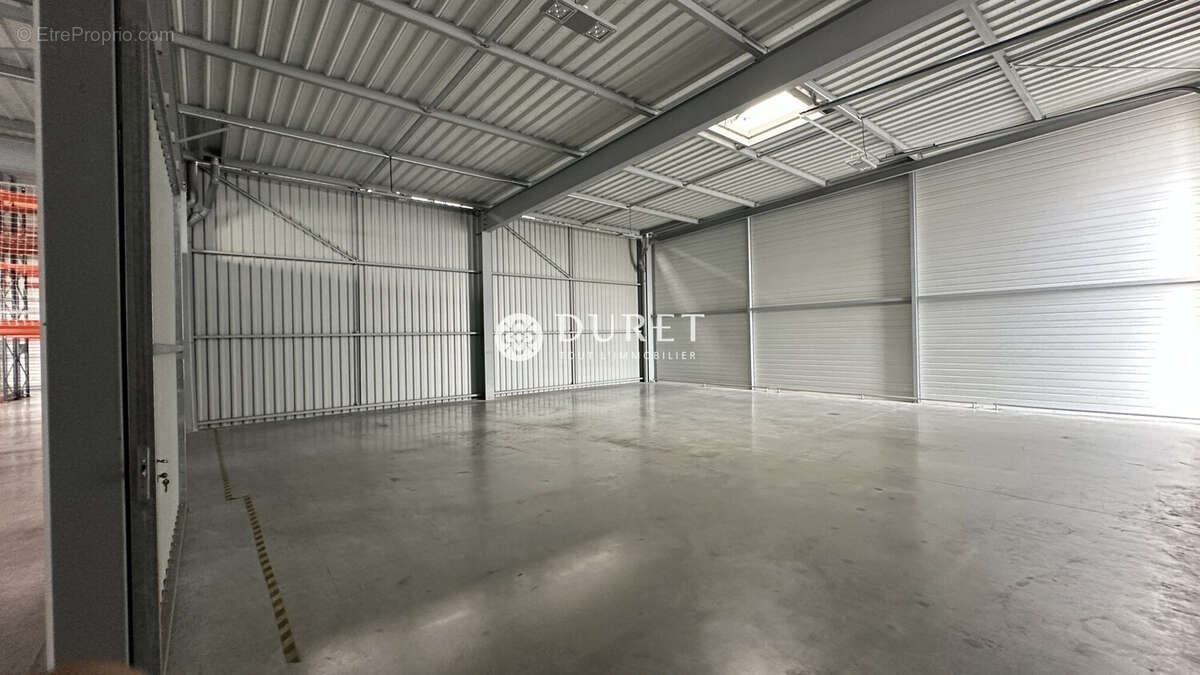 Commerce à LE GIROUARD