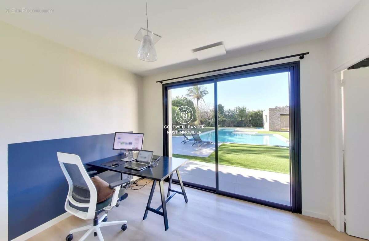 Maison à SAINT-CYPRIEN