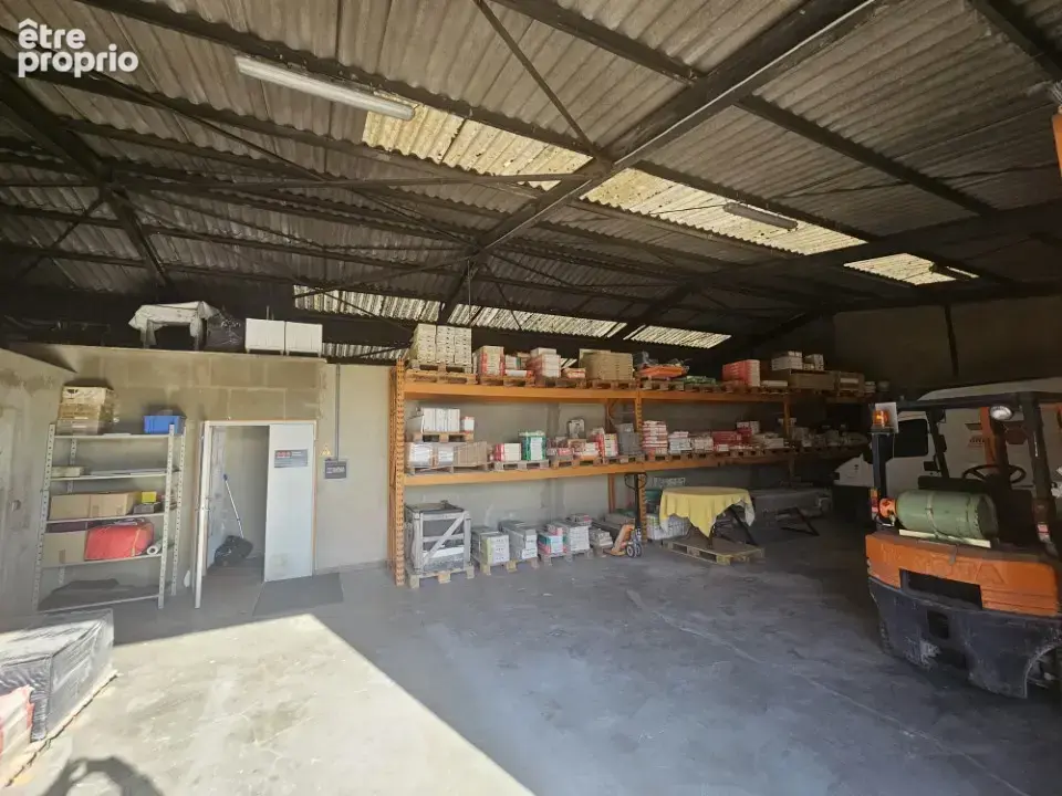 Local Commercial - photo 6