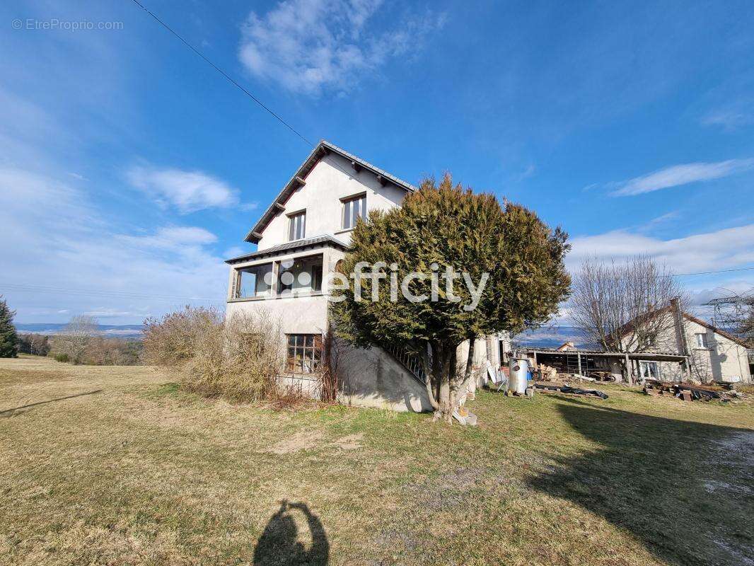 Maison à ALBARET-SAINTE-MARIE