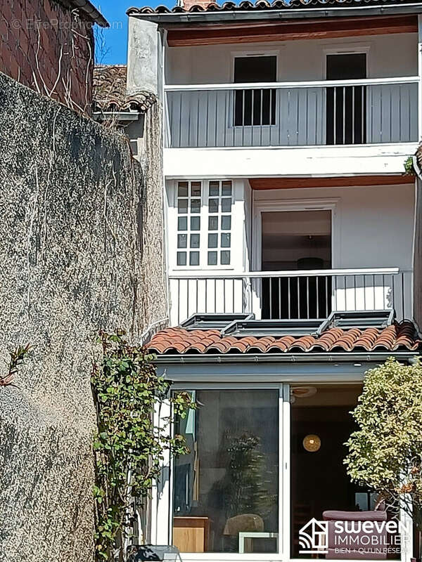 Façade côté jardin - Maison à SAINT-MARTORY