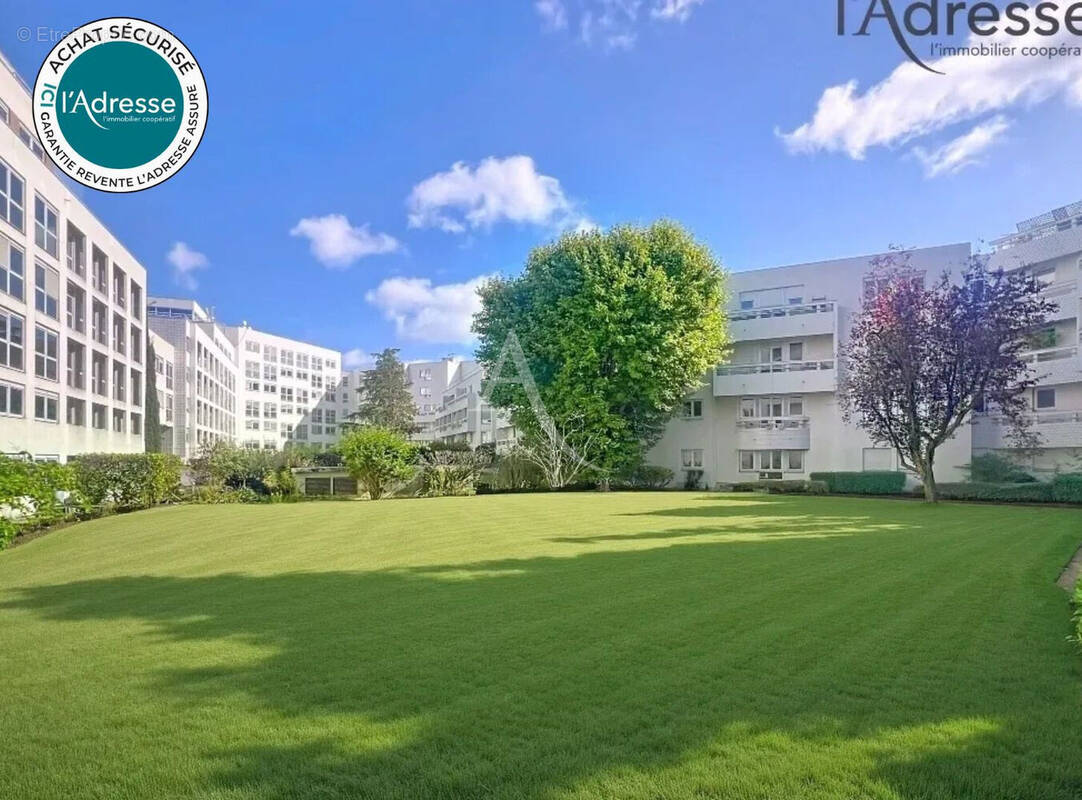 Appartement à SURESNES