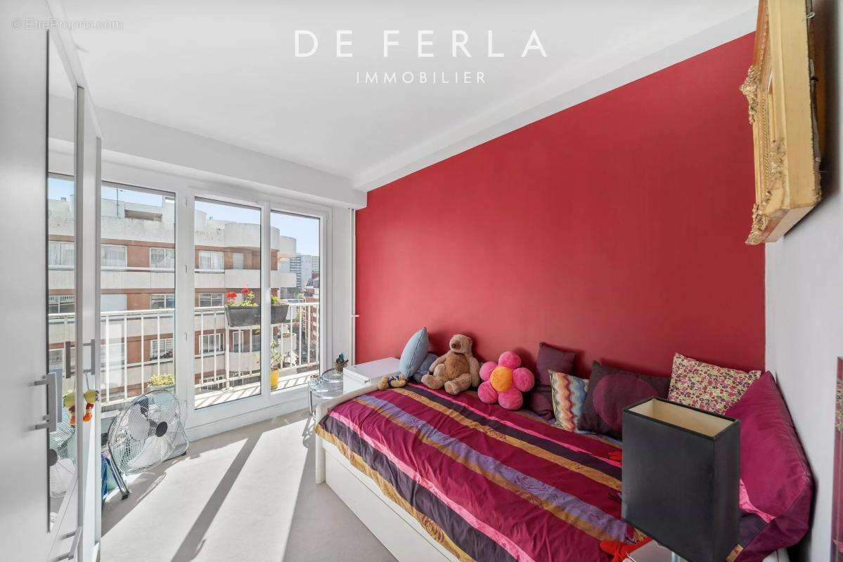 Paris XV - Appartement familial en étage élevé avec balcon de 12m2 - photo 12