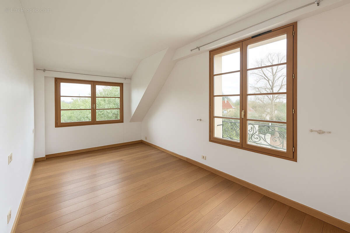 Maison à SOISY-SUR-SEINE