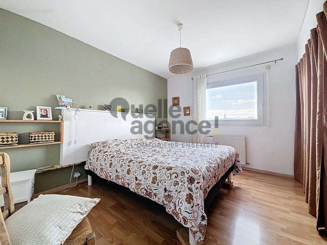 Maison à PLOUGUERNEAU