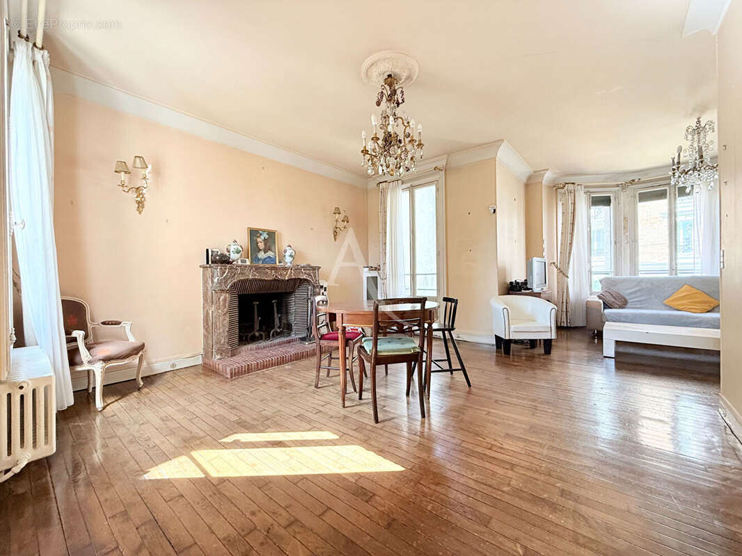 Maison à LE PERREUX-SUR-MARNE