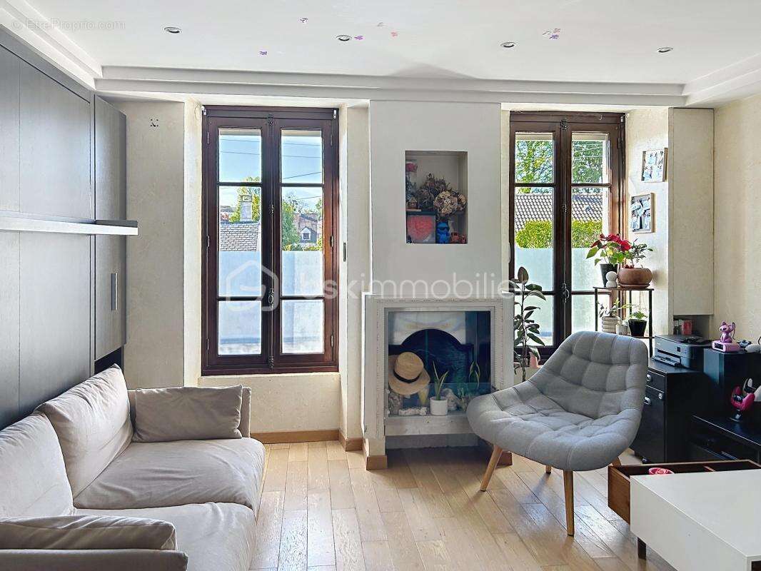 Appartement à CORBEIL-ESSONNES
