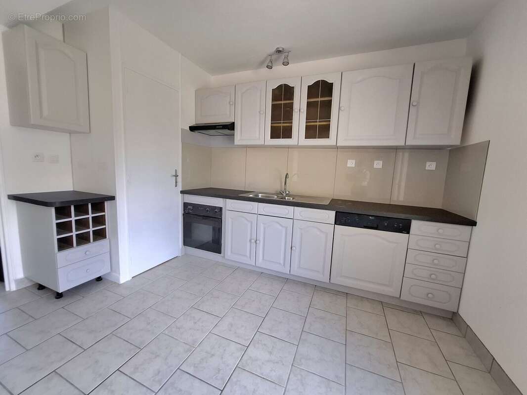 Maison 93 m² à Doucelles  - photo 5