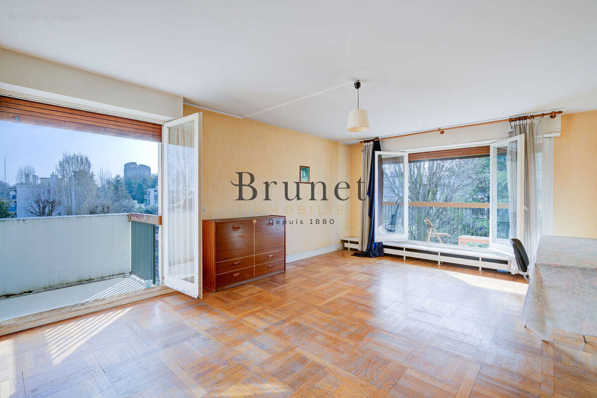 Appartement à SAINT-MAUR-DES-FOSSES