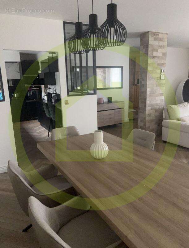 Maison à MERY-SUR-OISE