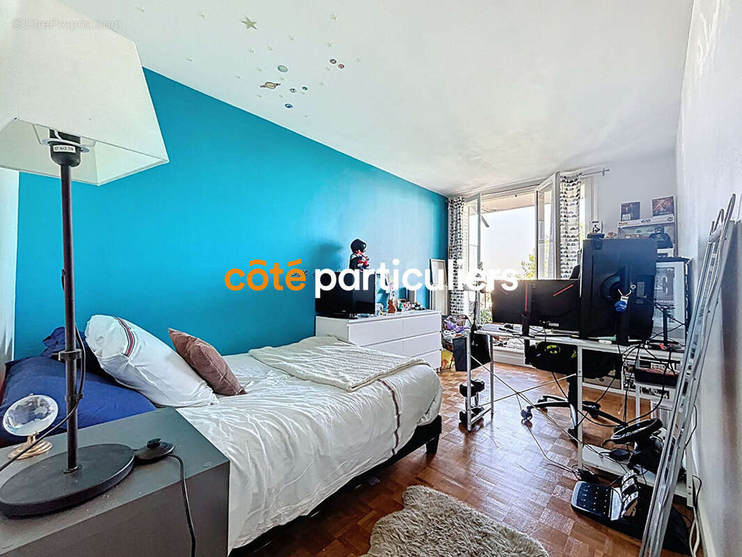 Appartement à SAINT-MAUR-DES-FOSSES