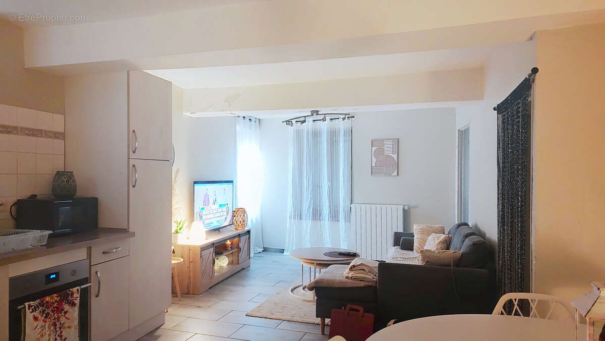 Maison à LABRUGUIERE