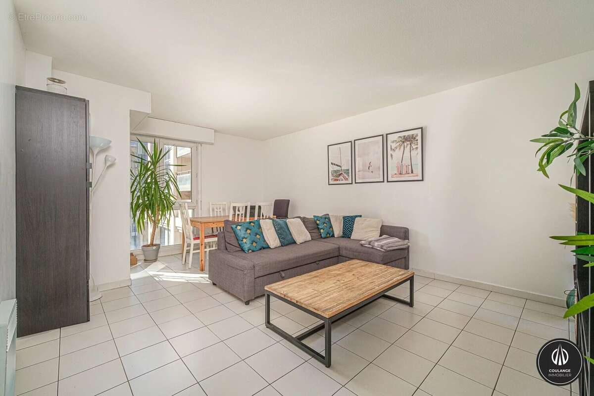 Appartement à MARSEILLE-8E