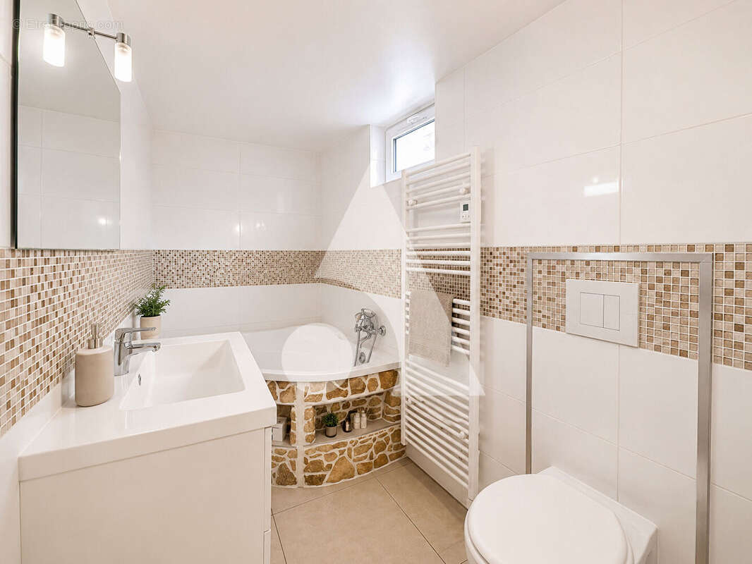 Maison à LA FRETTE-SUR-SEINE