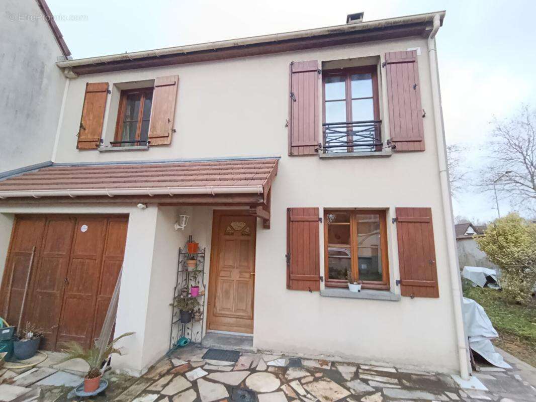 Maison à BRIE-COMTE-ROBERT