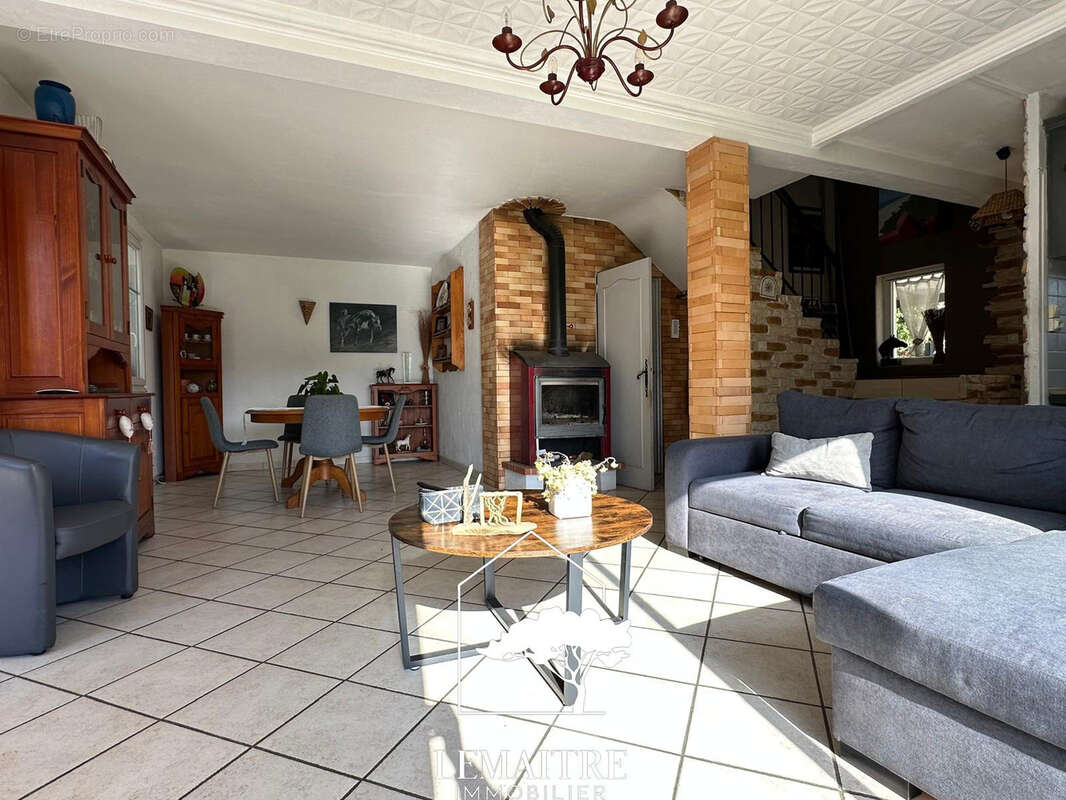 Maison à LES MATHES