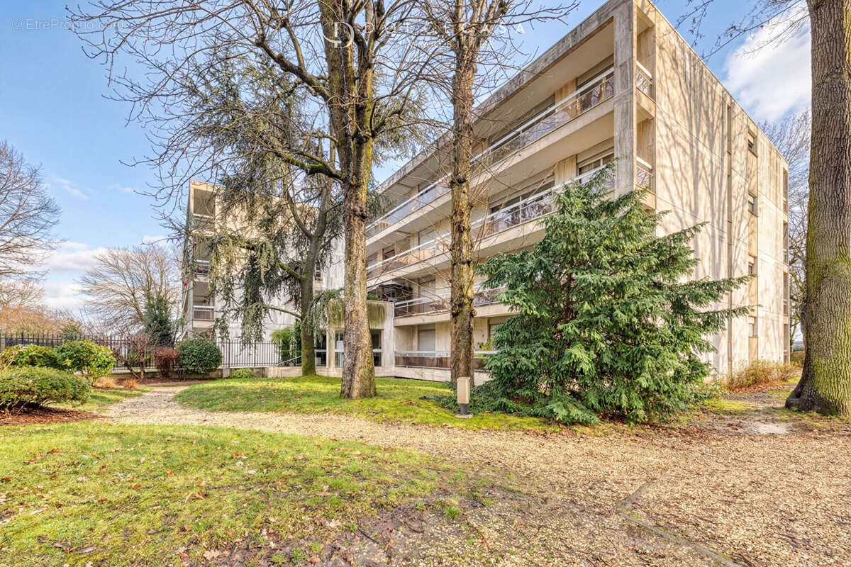 Appartement à NOGENT-SUR-MARNE