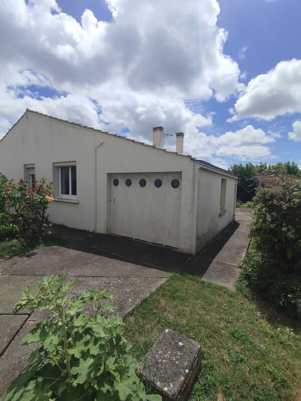 Appartement à BREUIL-MAGNE