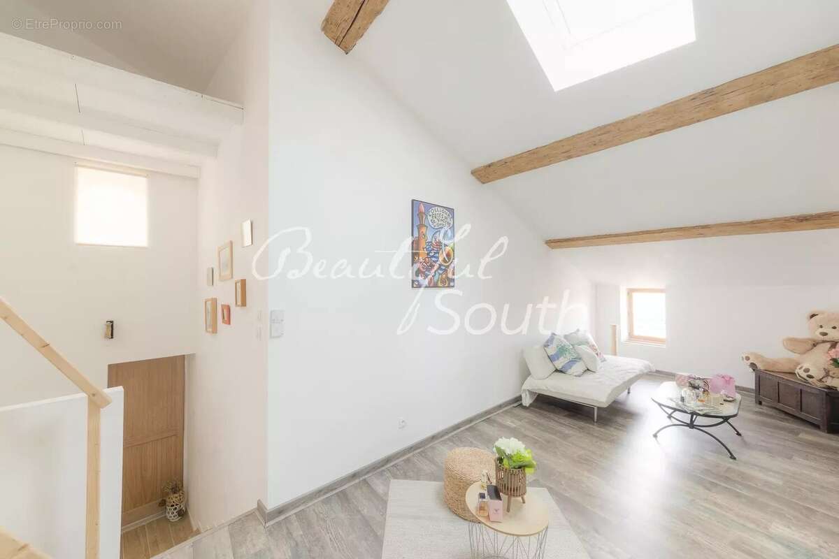 Maison à MONTESQUIEU-DES-ALBERES