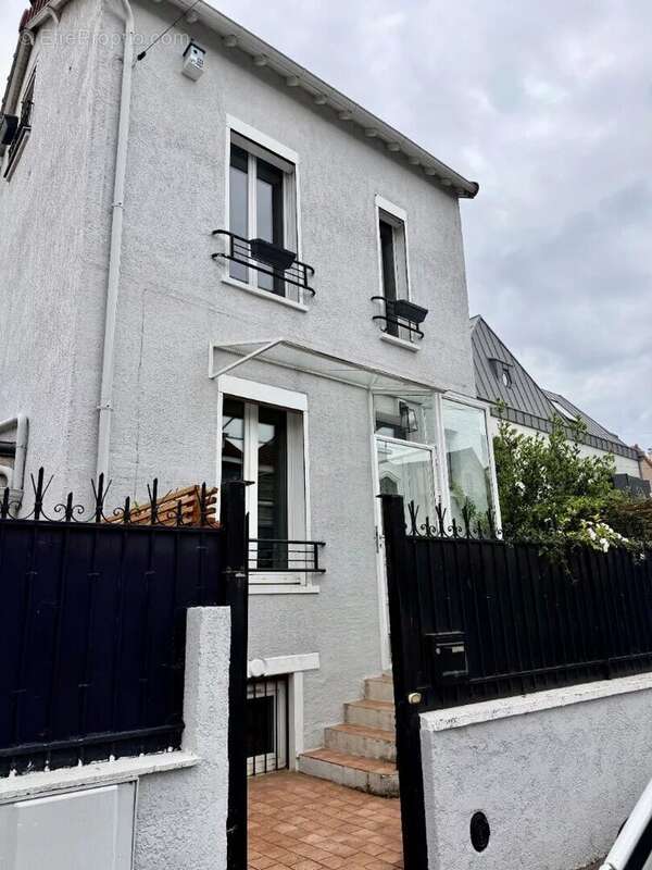 Maison à COLOMBES