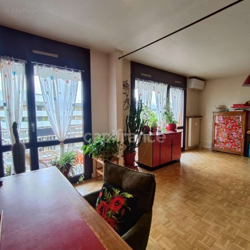 Appartement à LA MOTTE-SERVOLEX