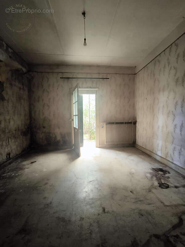 Maison Pézenas 80M2 sur un terrain de 200M2 à rénover - photo 3