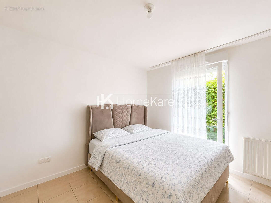 Appartement 44 m² à Cenon  - photo 4
